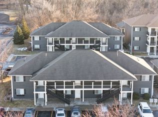 6620-6670 Preston Terrace Ct SW, Cedar Rapids, IA 52404