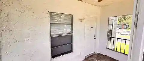 3rd image of 1306 Northlake Dr