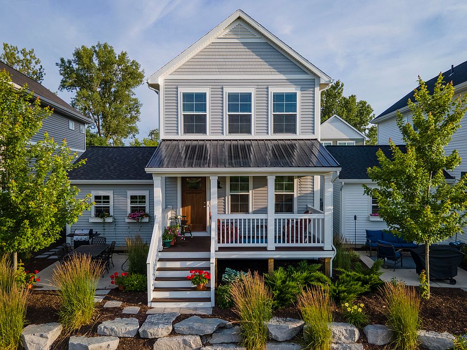 1st image of 655 Beachwood Path