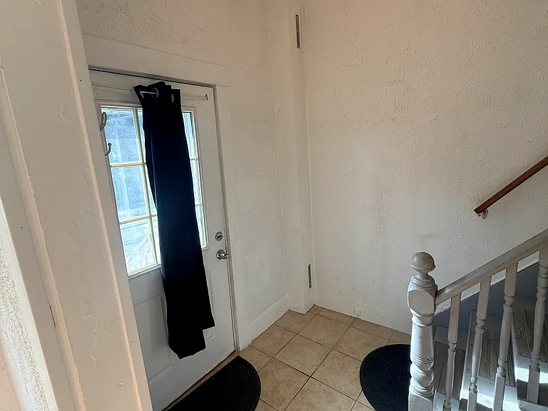 98 Central St #1 — Photo 3