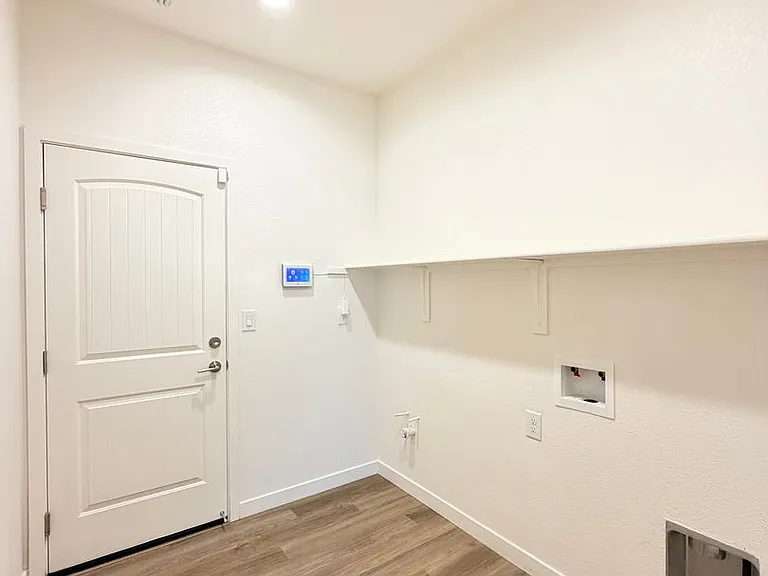 1858 Morro Ct — Photo 23