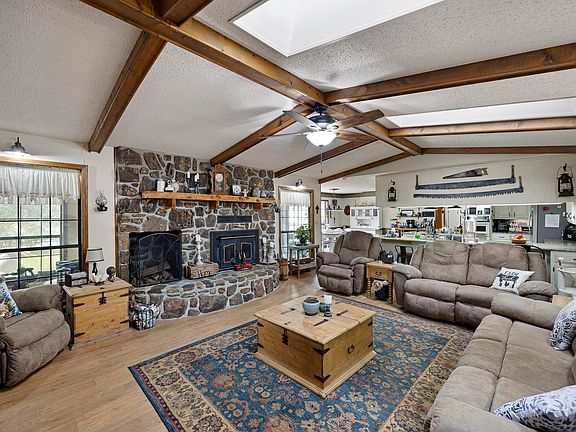 4th image of 143 Ridgeview Ln