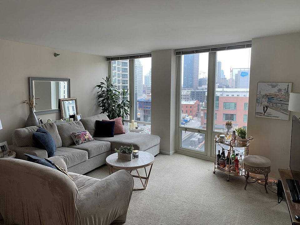 1st image of 345 N La Salle Dr APT 1002