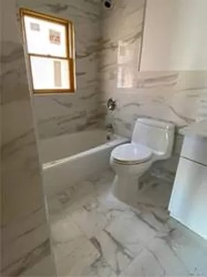 4th image of 4329 249th St