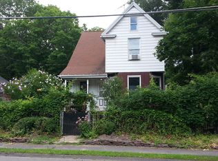 4 Hartford St, South Hadley, MA 01075