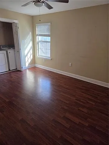 3 bed, 1.0 bath, 1604 sqft, $2,000 — Photo 3