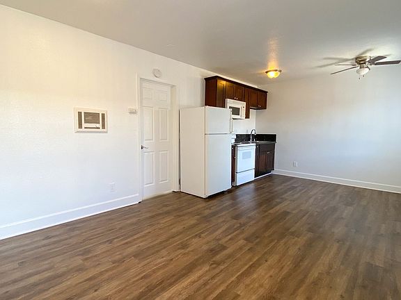 3rd image of 2707-17 Highland Ave