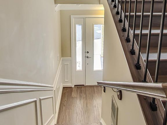 4th image of 5127 Cambria Way #102
