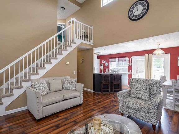 4th image of 144 S Birchwood Dr