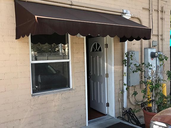 2nd image of 6048 Hazeltine Ave