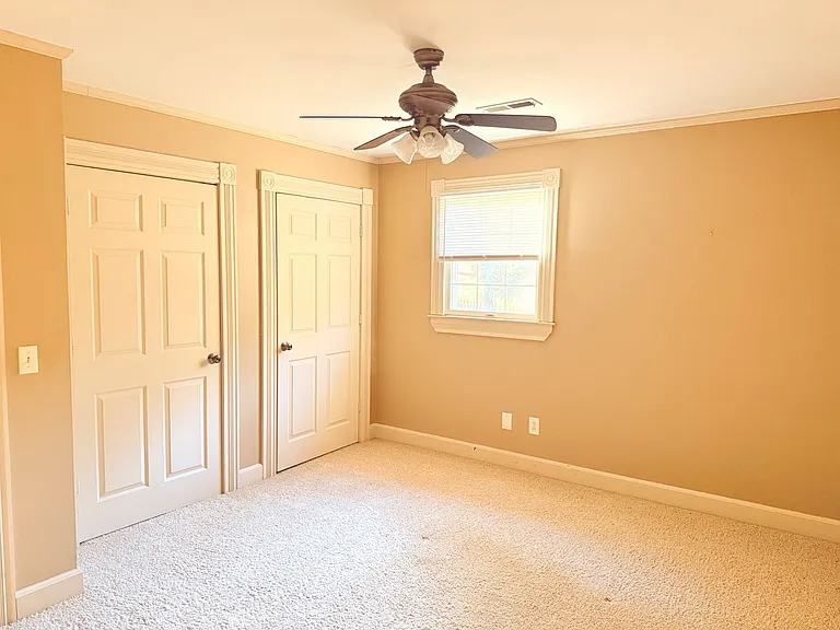 810 Lizabeth Dr — Photo 20