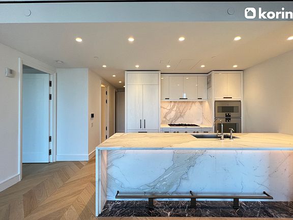 4th image of 500 18th St #18E