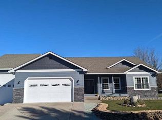 661 Oak Wood, Eagle Pt, OR 97524