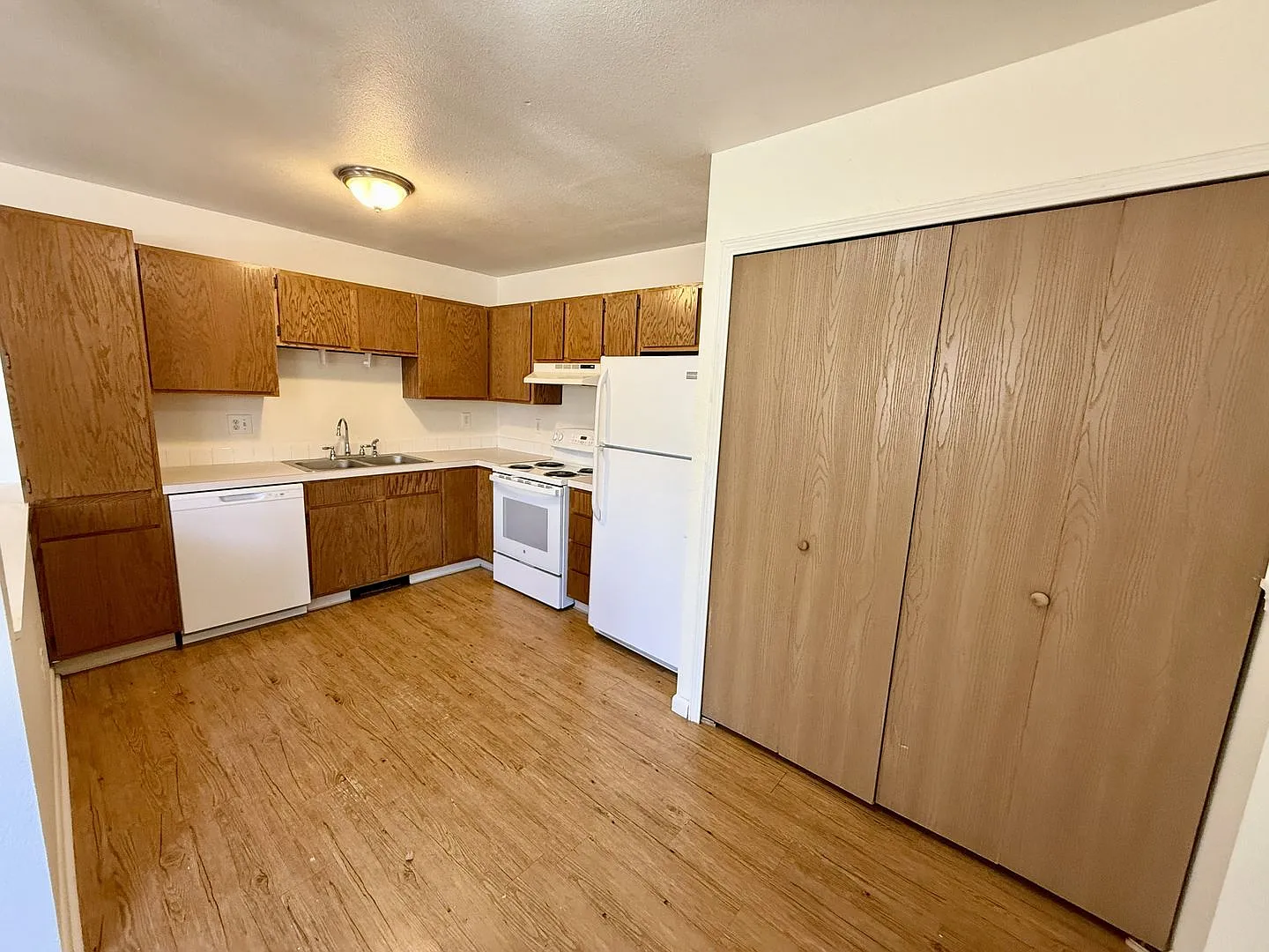 Cozy 2 bedroom, 1 bathroom Apartment in Johnstown — Photo 3