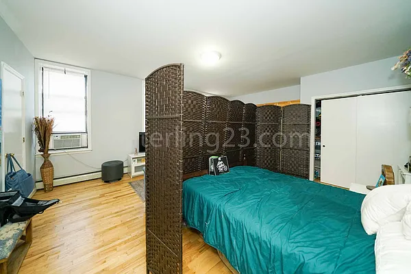 Rented by Sterling Realty Solution Inc | media 10