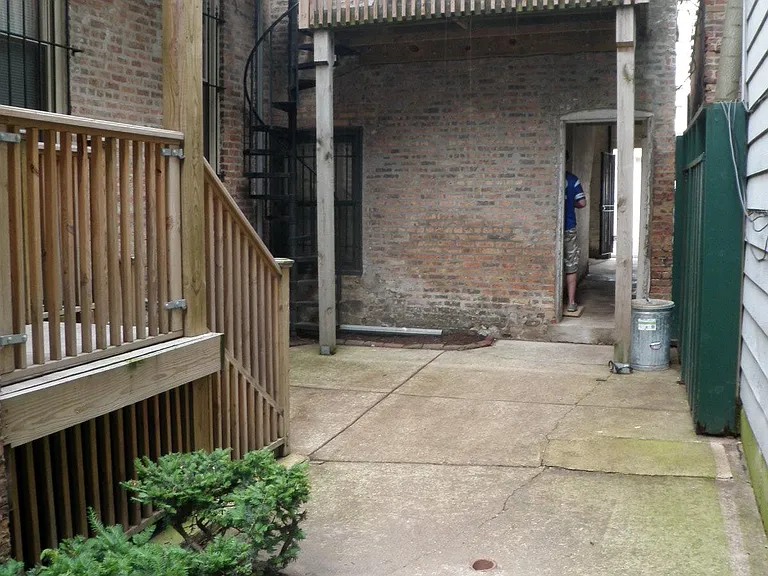 1951 N Bissell St — Photo 19