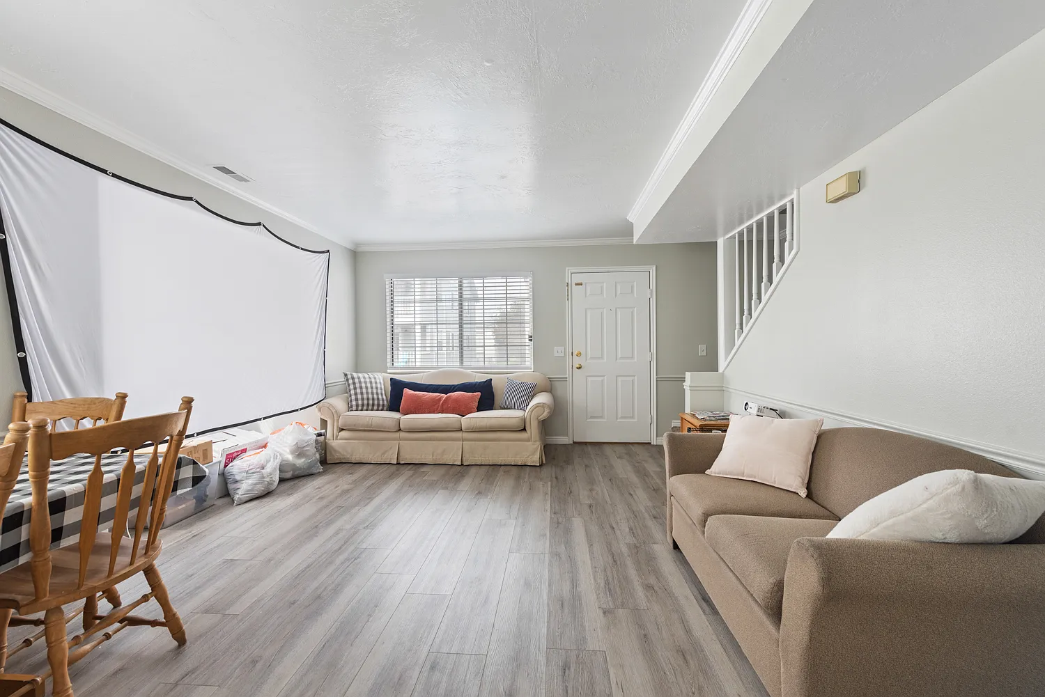 4 bed, 2.5 bath, 1406 sqft, $569 — Photo 3