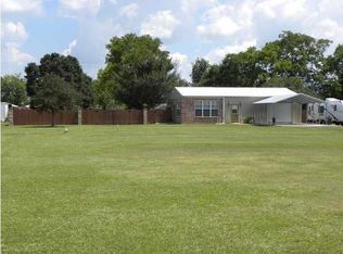 1076 Huval Rd, Breaux Bridge, LA 70517