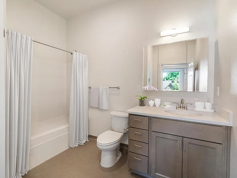 McCormick Heights — Photo 9
