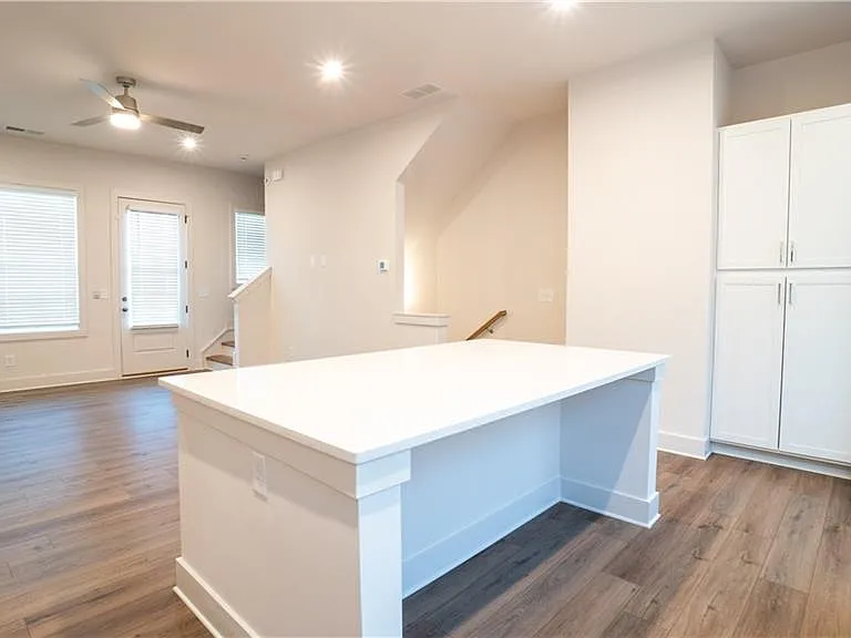 1394 Cozy Cir SE — Photo 9