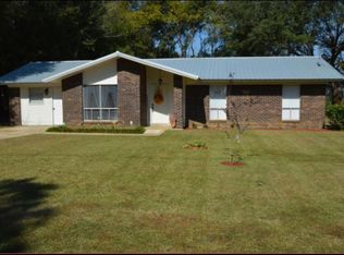 1080 White Ave, Graceville, FL 32440