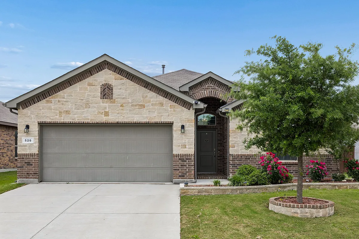 Building Photo - 520 Frenchpark Dr