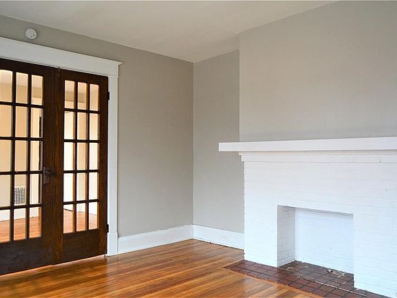 3rd image of 176 Greenfield St