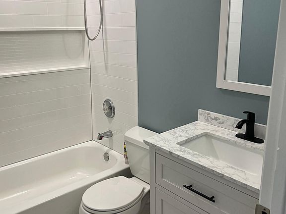 3rd image of 36913 N Grandwood Dr