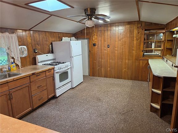 5th image of 2880 Powell Rd