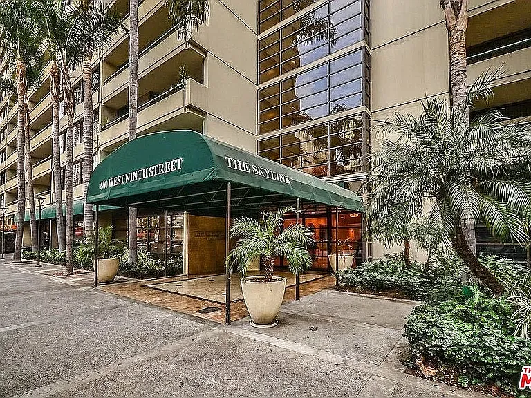 600 W 9th St #1103 — Photo 28