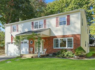 2887 Old Yorktown Rd, Yorktown Heights, NY 10598
