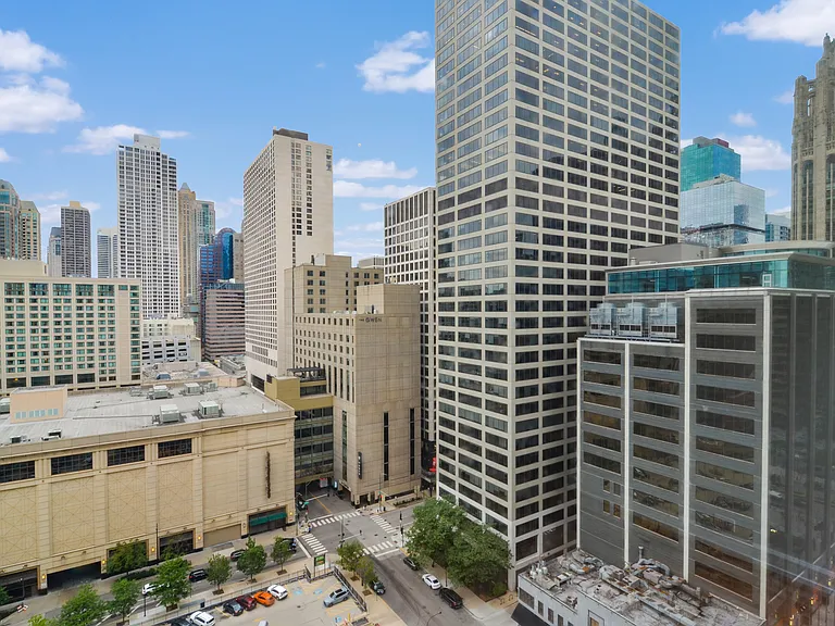 405 N Wabash Ave #1401 — Photo 14