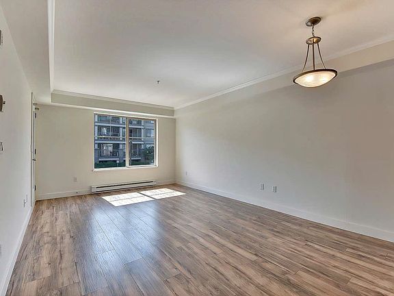 4th image of 45567 Yale Rd #214