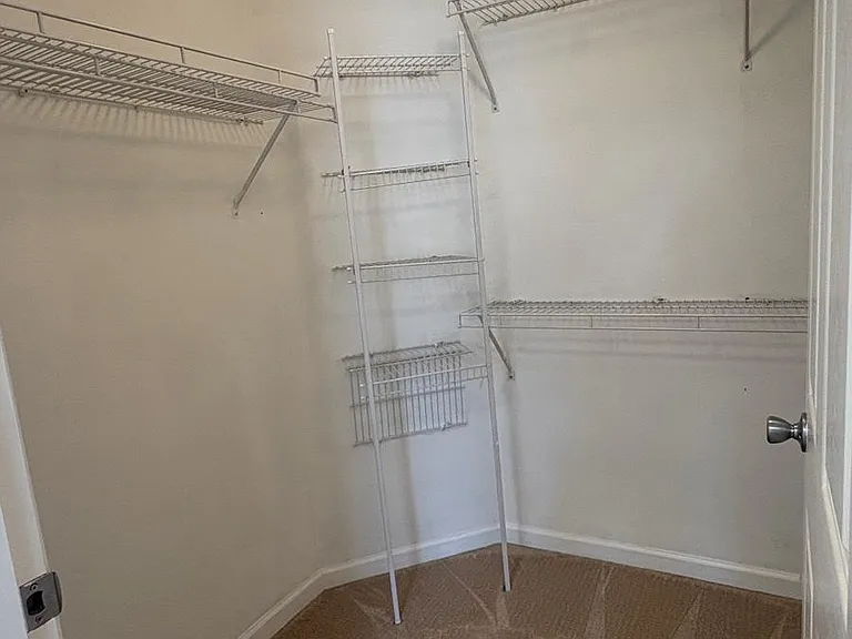 901 Sunset Blvd NE #C310 — Photo 16