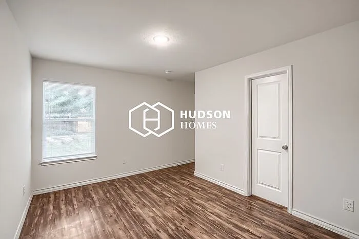 2404 E Cornell St — Photo 8