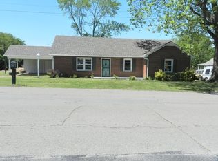 376 High St, Dyer, TN 38330