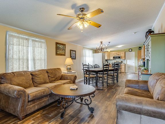 4th image of 122 Five Oaks Dr