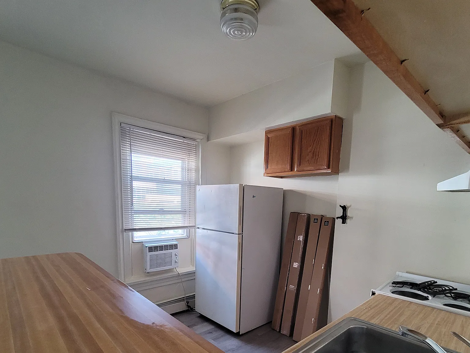 Studio, 450 sqft, $980 — Photo 3