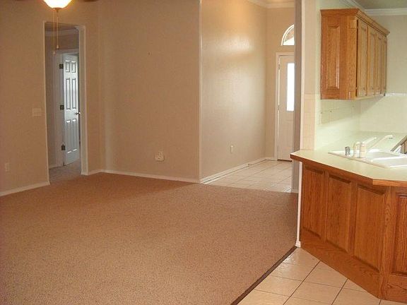 5th image of 2801 Drexelwood Dr