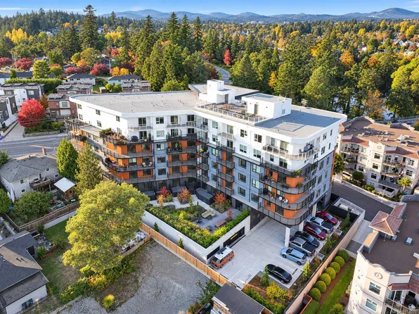 1075 Tillicum Rd #609, Esquimalt, BC V9A 2A4