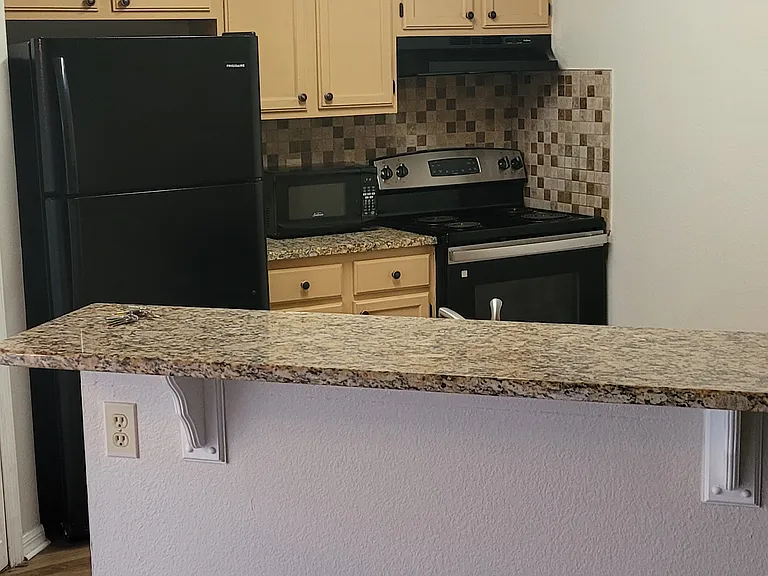 4817 Normandy Pl — Photo 8