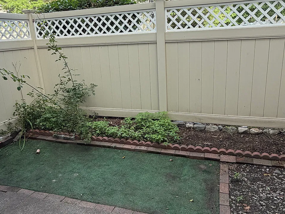 7 Village Hill Ln #1