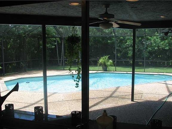 5th image of 4200 NW 113th Ave