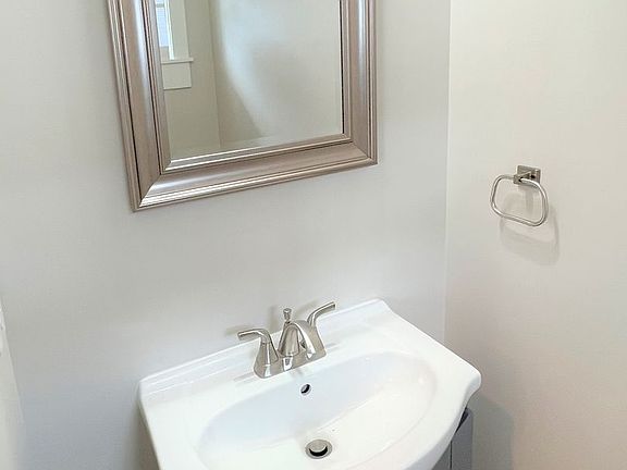 4th image of 2116 Sherwood Ave