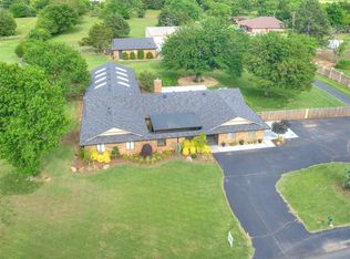 1509 S 29th St, Chickasha, OK 73018