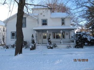 9 Franklin St, Lancaster, NY 14086
