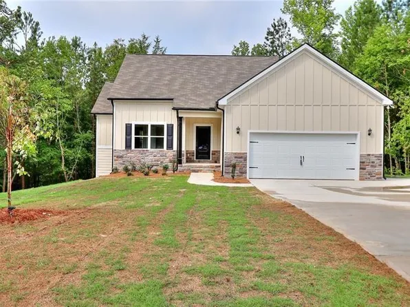 356 Tara Ct, Mansfield, GA 30055