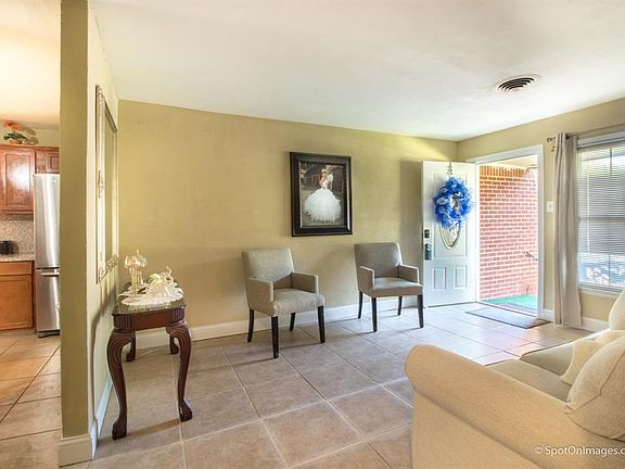 5th image of 10439 Desdemona Dr