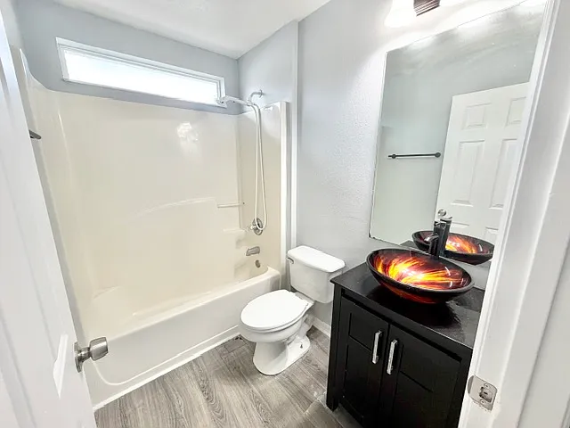 1081 Leeward Dr — Photo 14