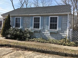 890 Main St, West Dennis, MA 02670